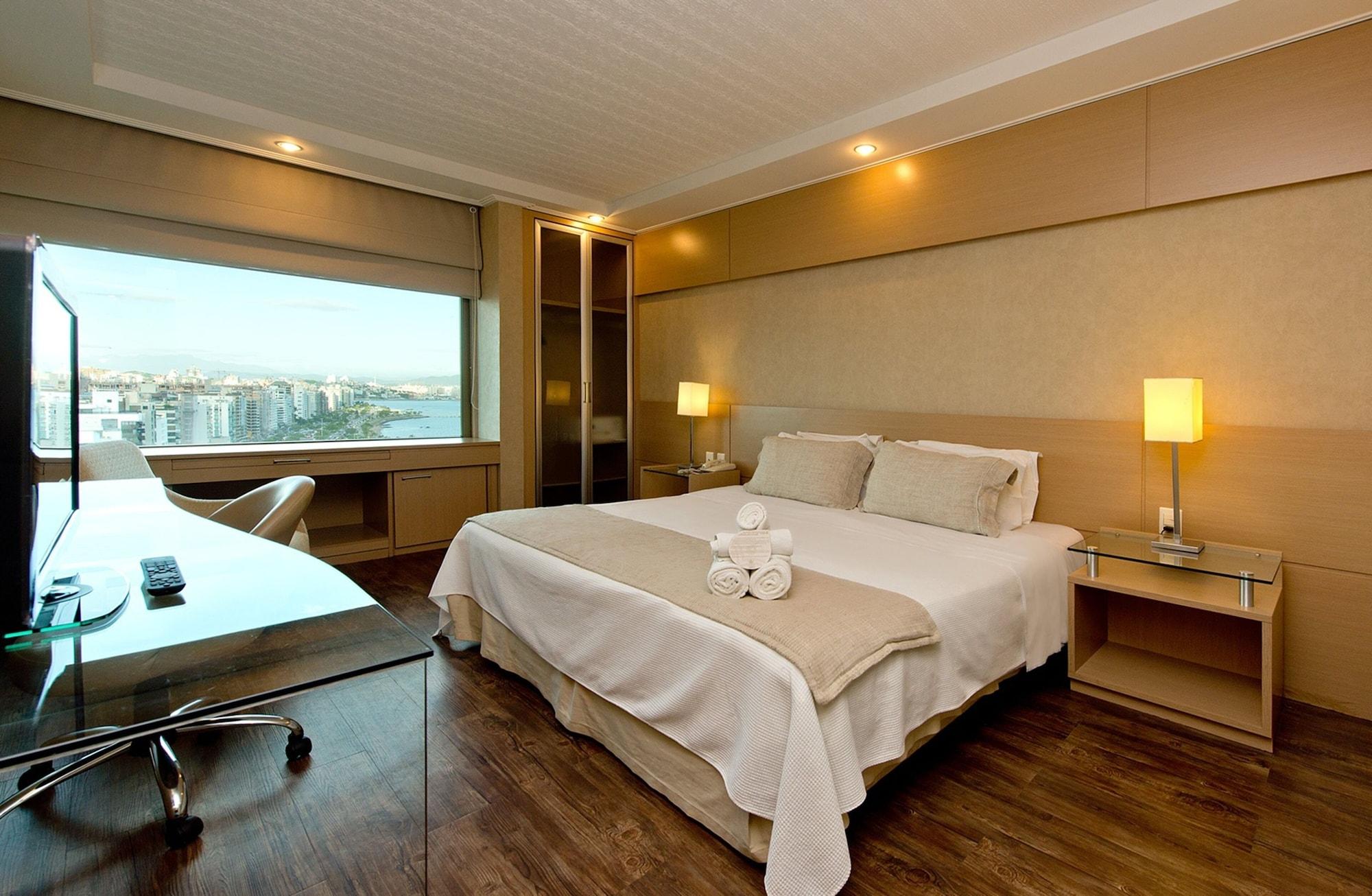 Majestic Palace Hotel Флоріанополіс Екстер'єр фото A room at the hotel