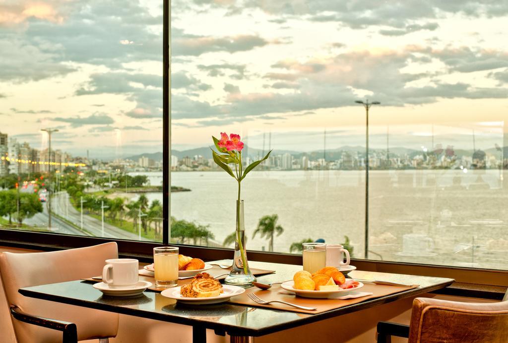 Majestic Palace Hotel Флоріанополіс Екстер'єр фото View from the hotel